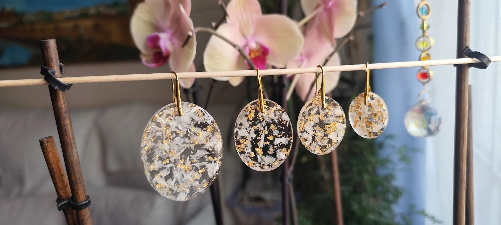 Earrings #Petunia White and Pan de Oro #joyeriaconflor – photo 8